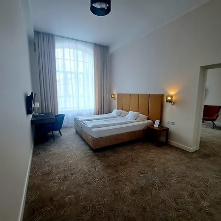 Focus Hotel 3*