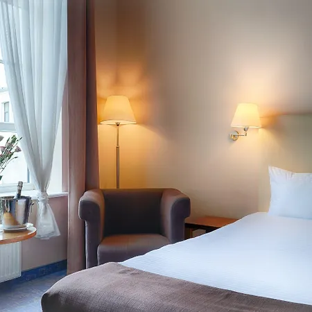 罗兹福克斯酒店 罗兹