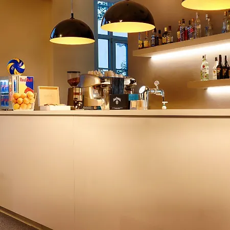 罗兹福克斯酒店 3*