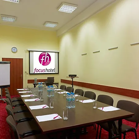 罗兹福克斯酒店 3*