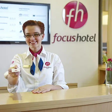 罗兹福克斯酒店 罗兹