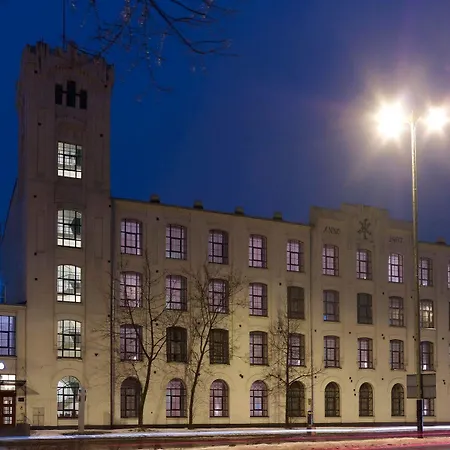 罗兹福克斯酒店 3* 罗兹