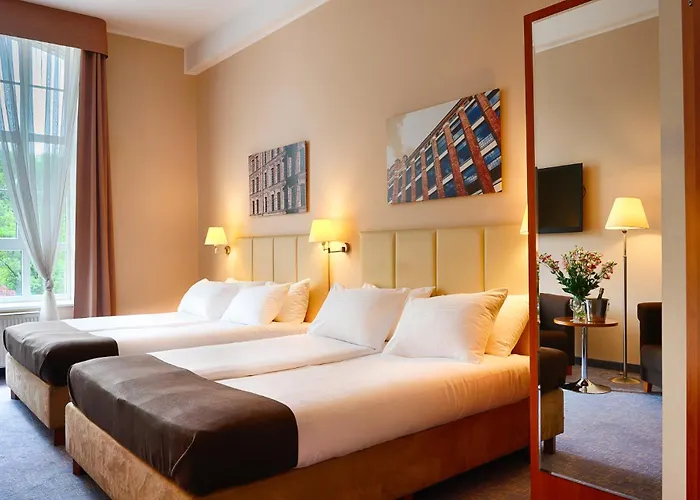 فوكوس لودز فندق