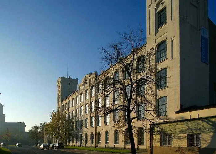 فوكوس لودز فندق وودج