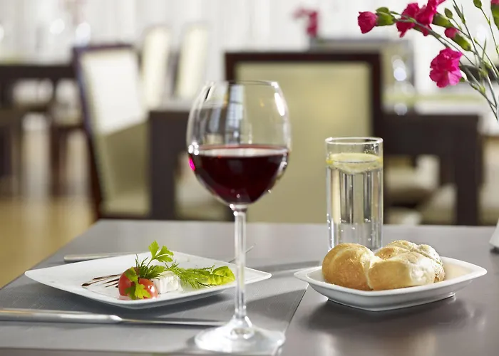 فوكوس لودز فندق وودج